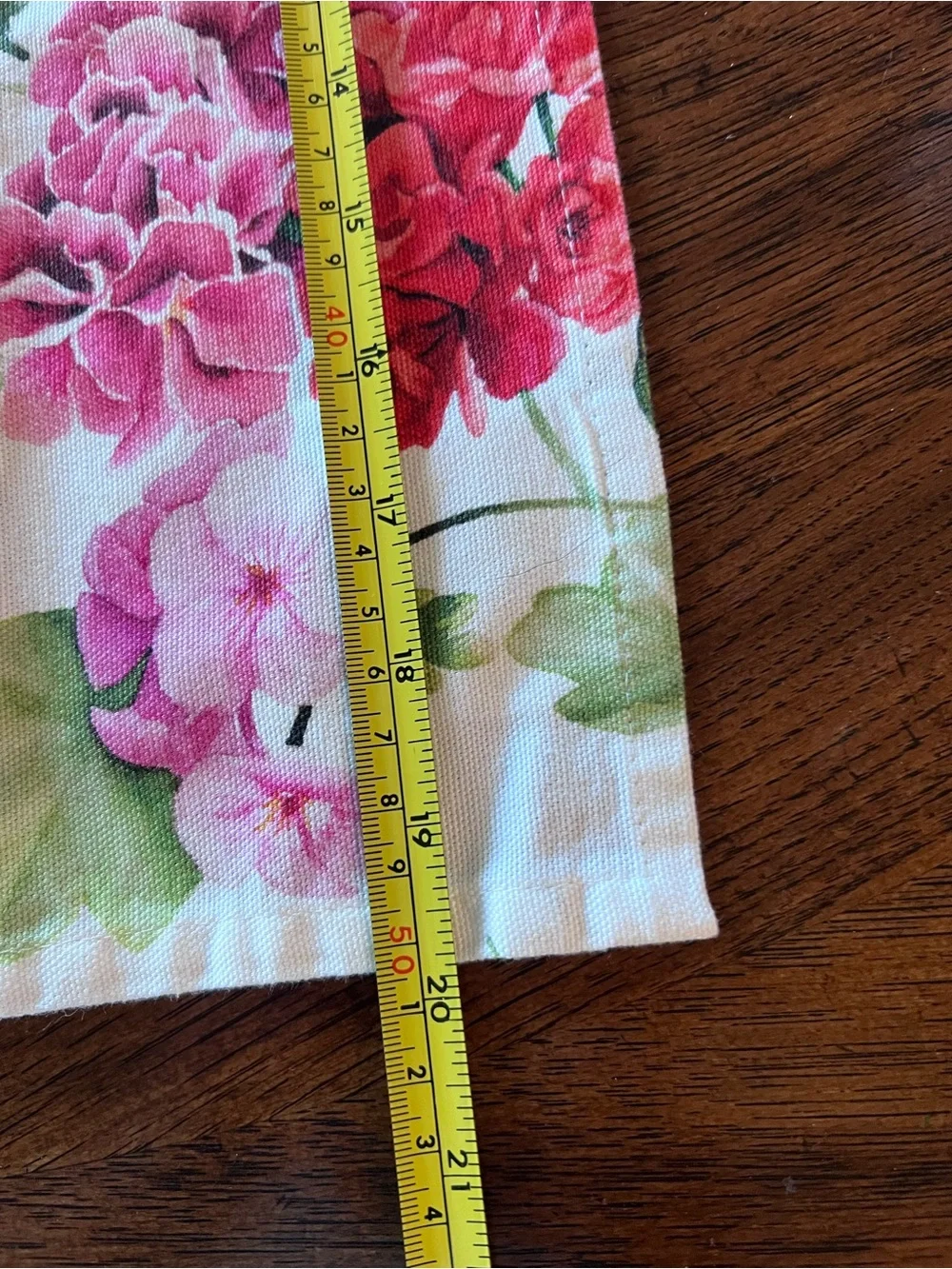 Sur La Table Cotton Napkin Set (4) - White with Pink & Green Floral design